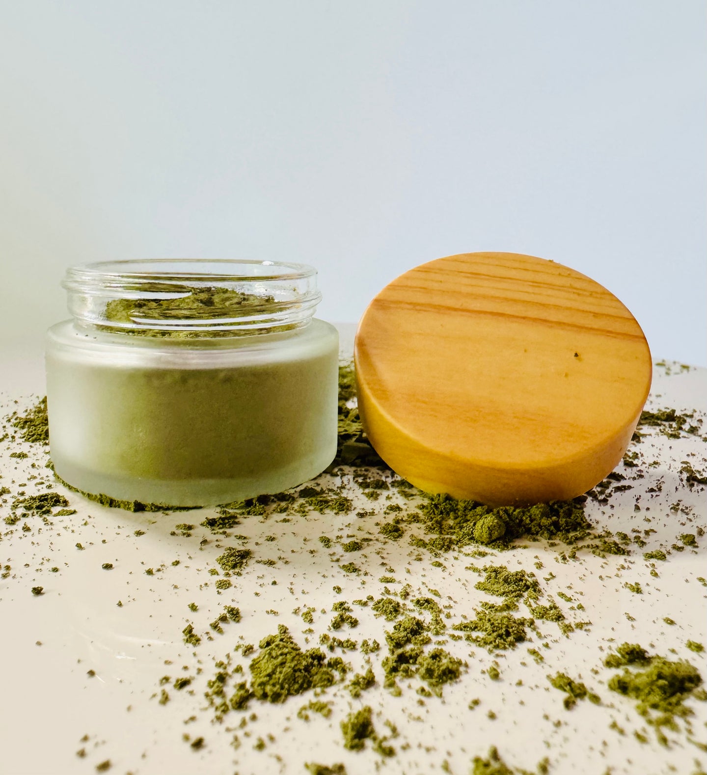DETOXIFYING MATCHA CLAY MASK POWDER